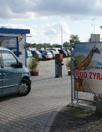 parking-pod-zyrafa-lotnisko-wroclaw-020.jpg